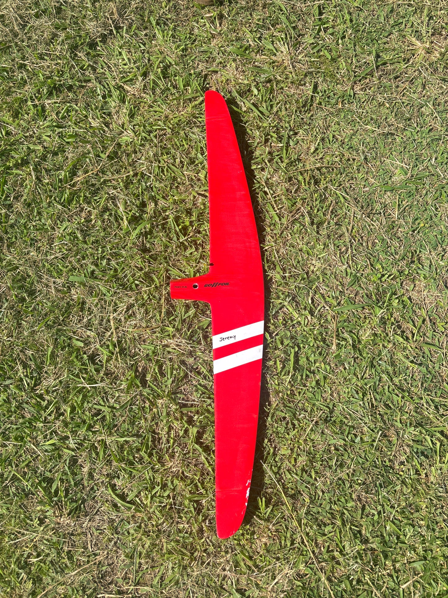 NALU 700 RED WITH WHITE STRIPES